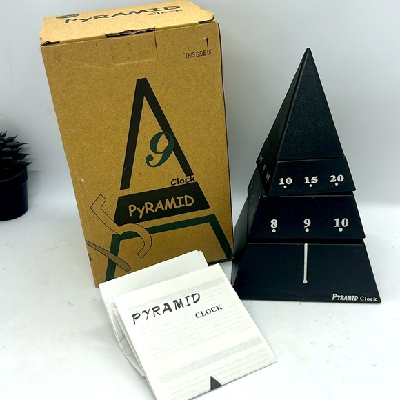 Time Pyramid Clock NIB - Picture 2 of 7
